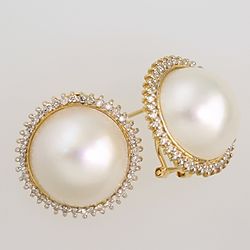 Mabe Pearl Earring with 14K Gold